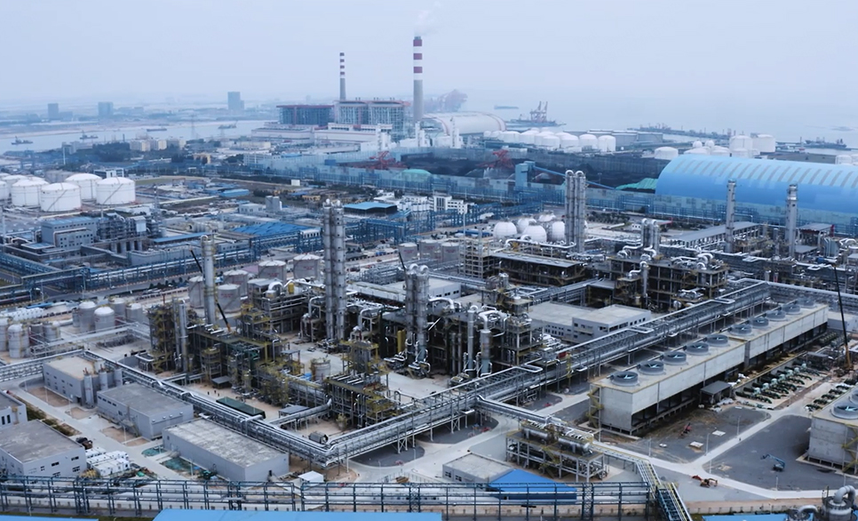 从数据孤岛到智能协同J9集团以工业AI赋能广西华谊打造千亿级石化产业标杆