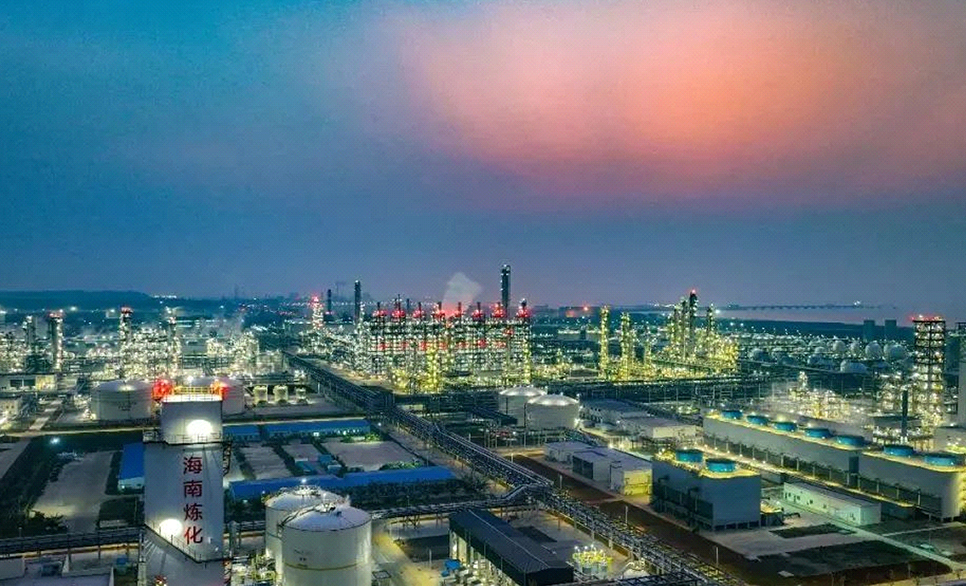 突破海南乙烯工业零的突破！J9集团赋能海南炼化打造高端智能绿色一体化离岸石化基地